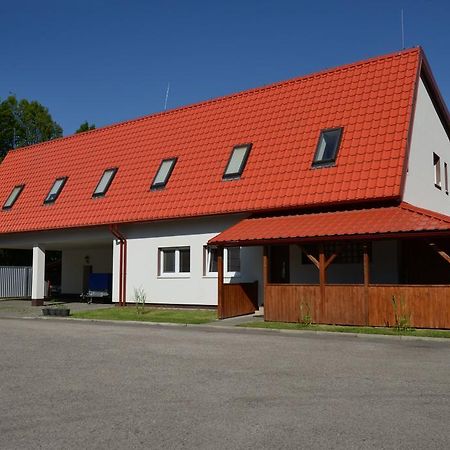 Skolici Stredisko Abena S Ubytovanim Apartment Ostrava Ngoại thất bức ảnh
