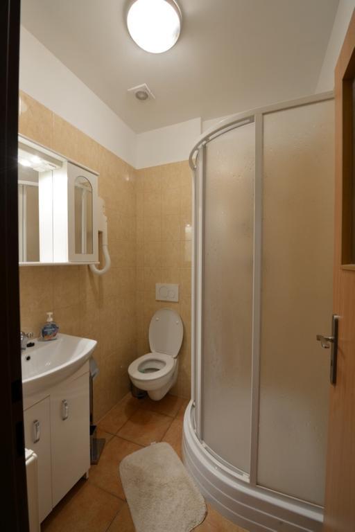 Skolici Stredisko Abena S Ubytovanim Apartment Ostrava Ngoại thất bức ảnh