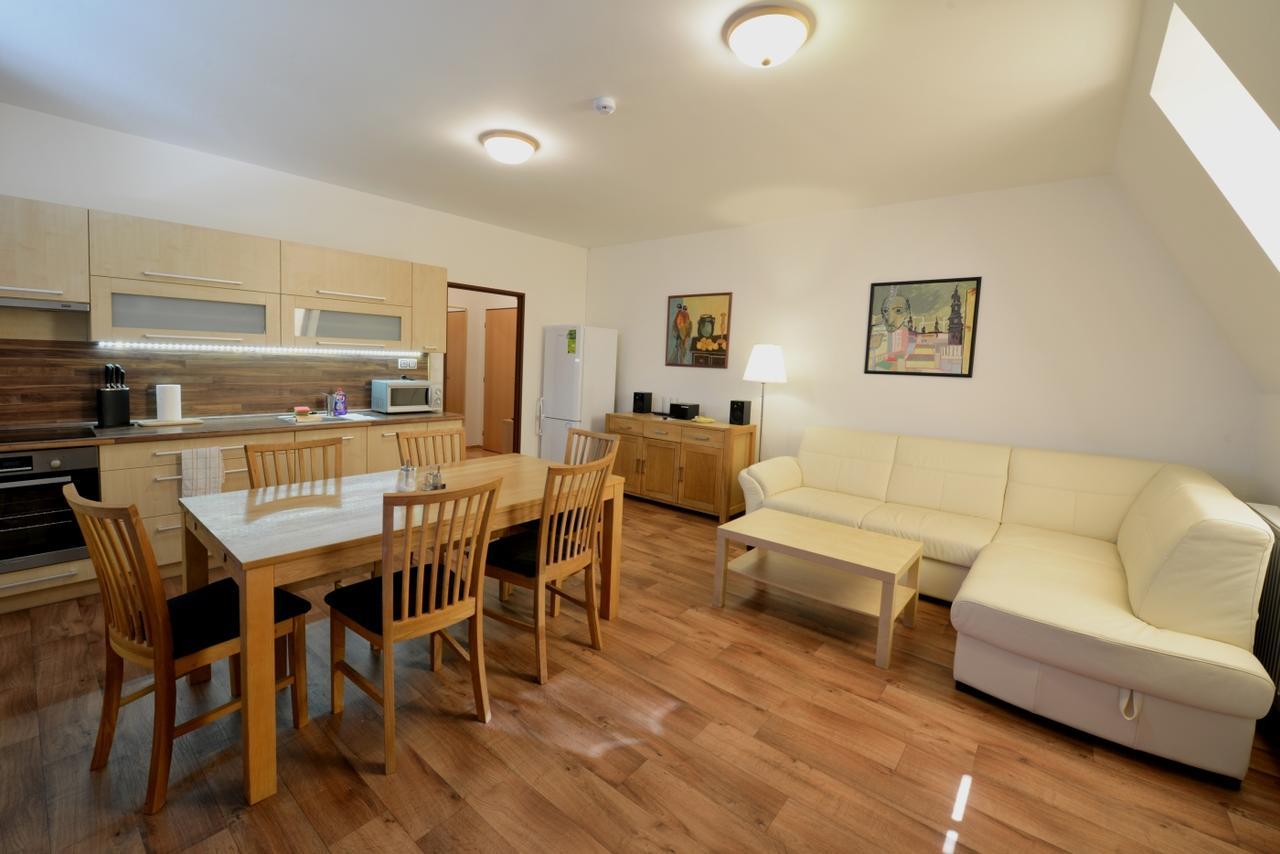 Skolici Stredisko Abena S Ubytovanim Apartment Ostrava Ngoại thất bức ảnh