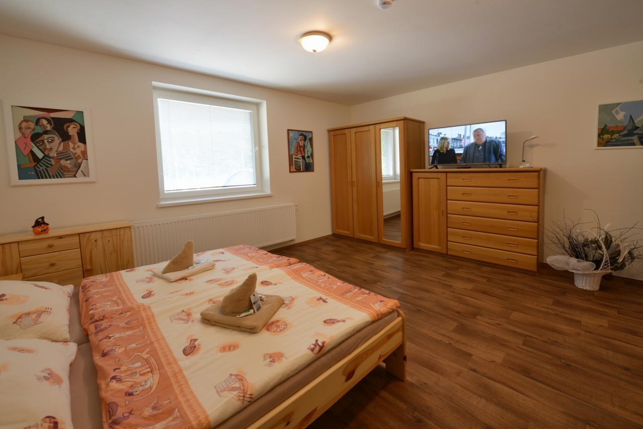 Skolici Stredisko Abena S Ubytovanim Apartment Ostrava Ngoại thất bức ảnh